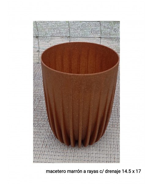 MACETERO MARRON A RAYAS CON DRENAJE (14.5 X 17 CM)