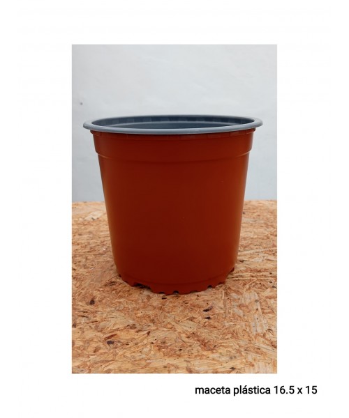 MACETERO PLASTICO (16.5 X 15 CM)