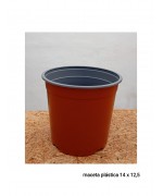 MACETERO PLASTICO (14 X 12.50 CM)